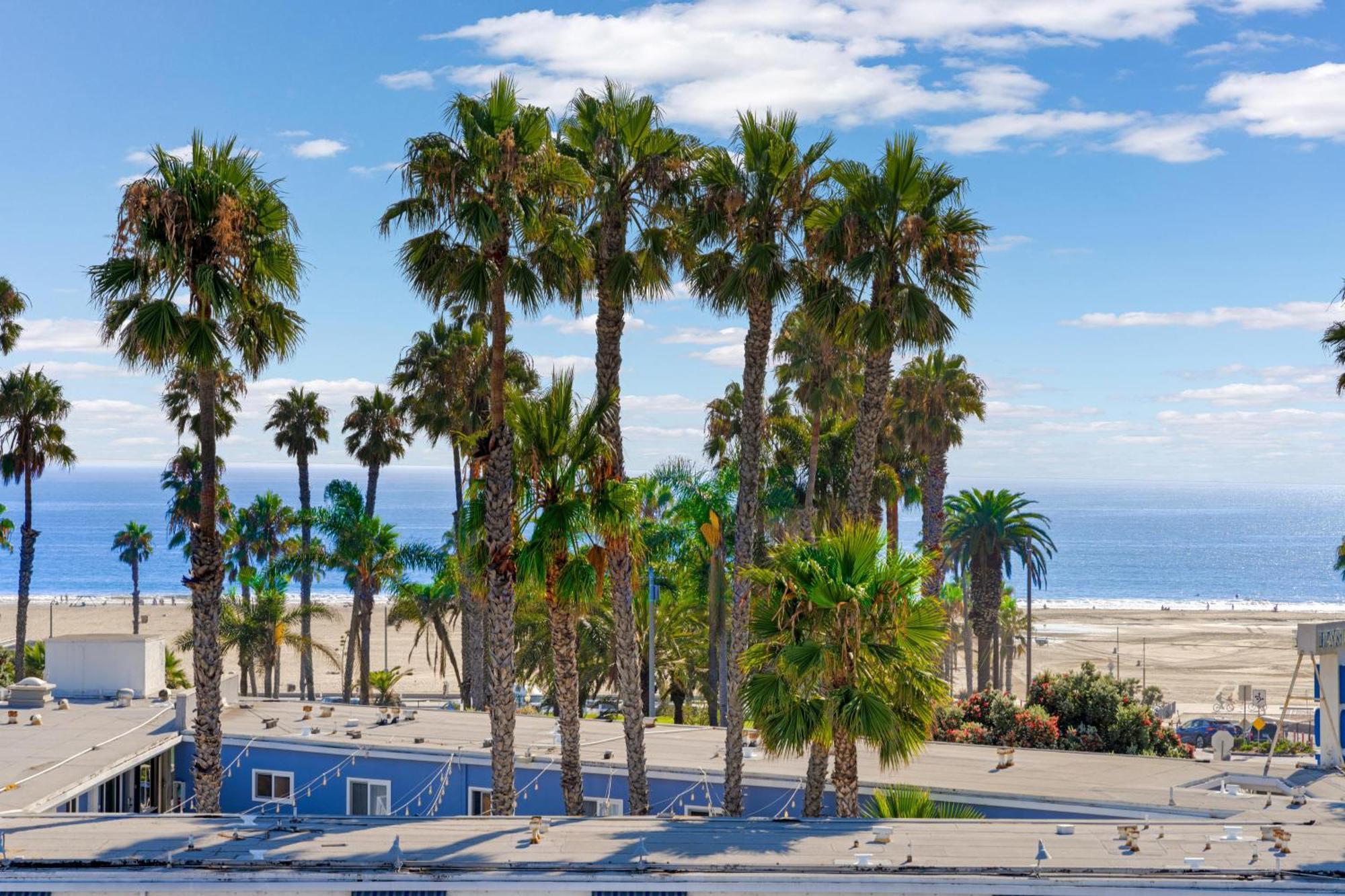Ocean Views - Rooftop Pool 2br Santa Monica Los Angeles