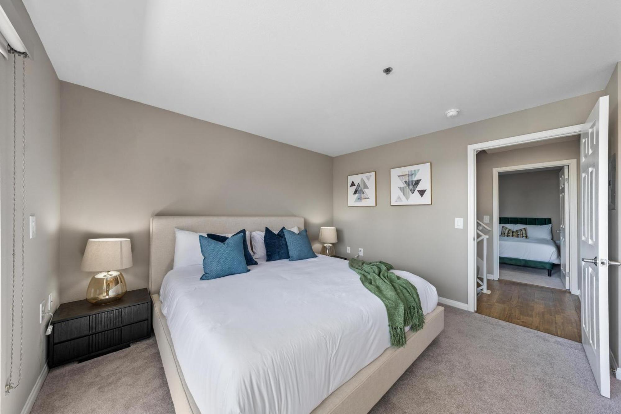 Ocean Views - Rooftop Pool 2br Santa Monica *