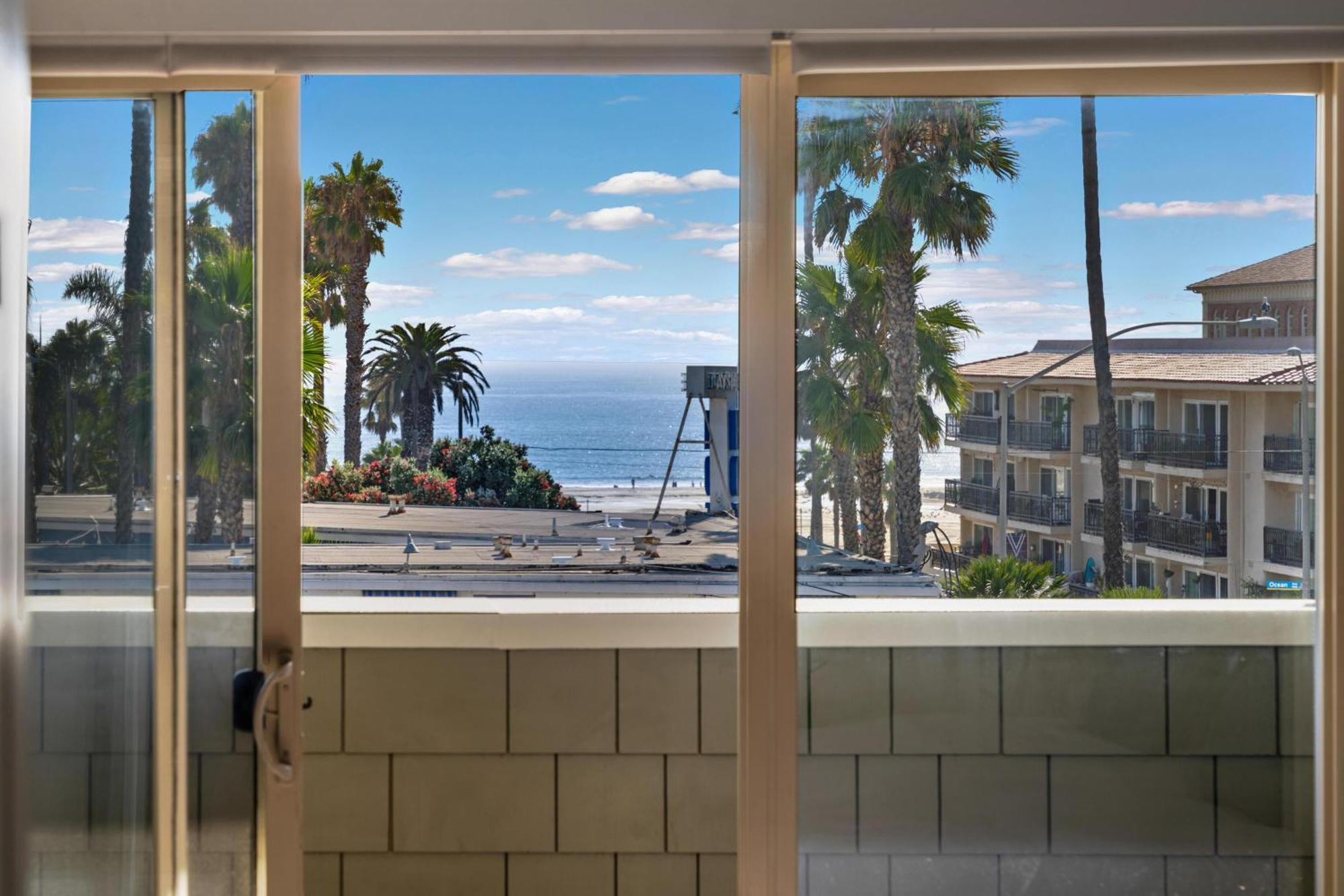 Ocean Views - Rooftop Pool 2br Santa Monica